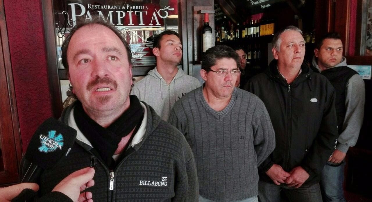 Cerró otro restaurante en Mar del Plata y sus 25 trabajadores resisten el desalojo