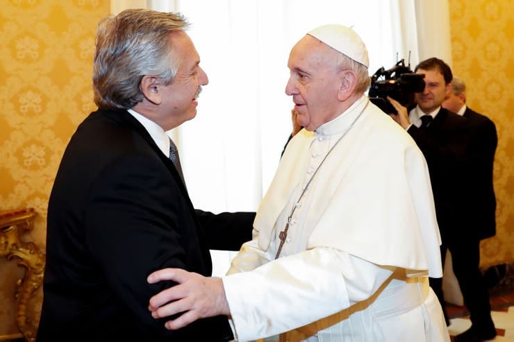 Alberto Fernández con el Papa Francisco en el Vaticano: "Santo Padre, qué gusto verlo"