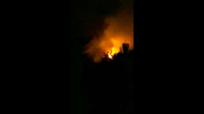 Susto en Magdalena: Se incendió la casa del Intendente Peluso y los vecinos ayudaron a apagar el fuego