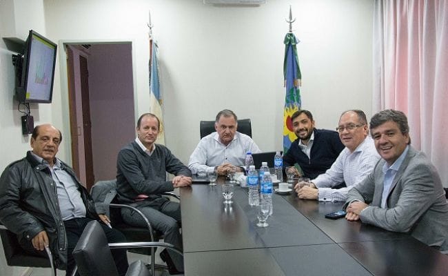 Julio Pereyra encabezó un encuentro entre jefes comunales bonaerenses