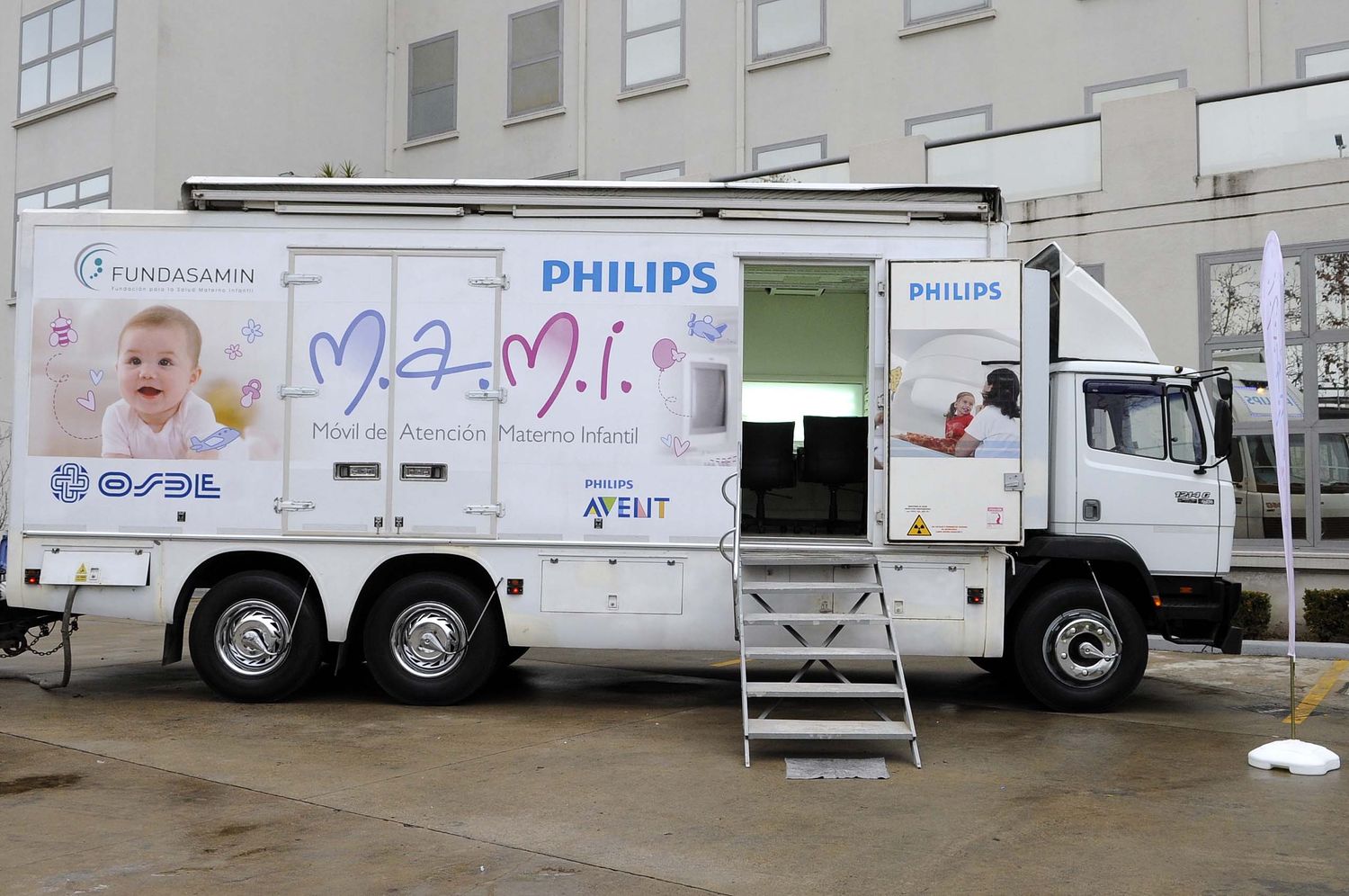 RSE: Philips llega a Pehuajó con M.A.M.I, Móvil de Atención Materno Infantil