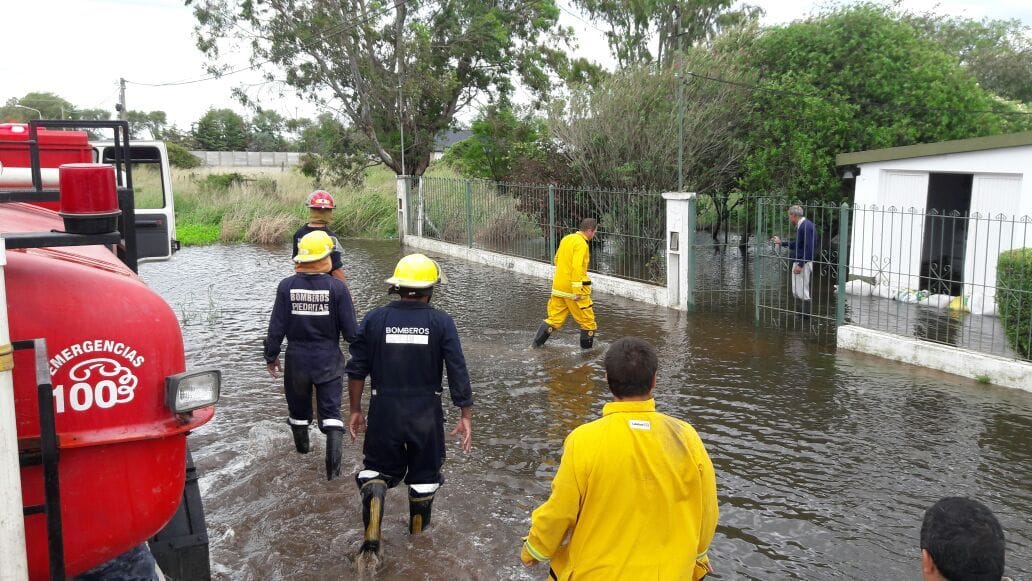 General Villegas: Intensas lluvias inundaron tres localidades rurales