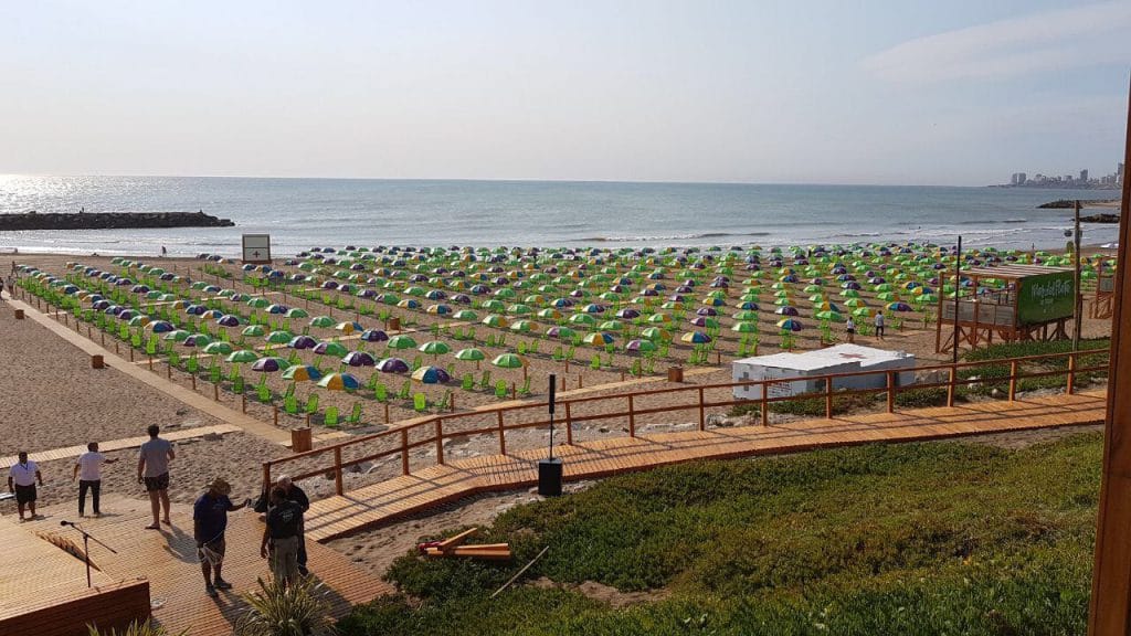 Necochea contará con playa pública y gratuita como la que tuvo Mar del Plata este verano