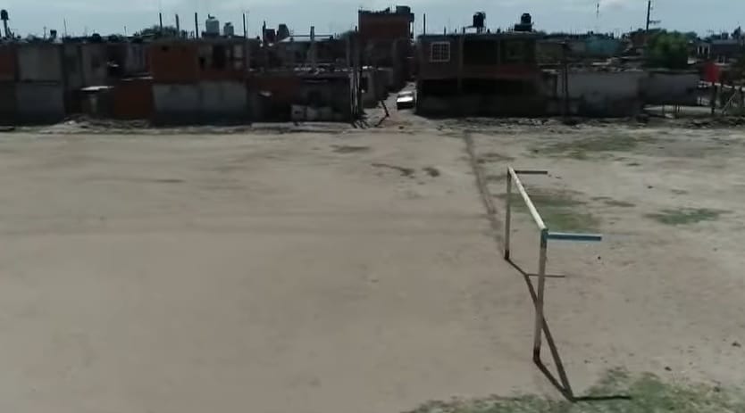Vecinos buscan crear el potrero "Diego Armando Maradona" en Villa Fiorito, a metros de donde jugaba el "Diez"