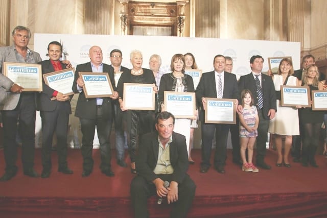 Intendentes, legisladores y periodistas bonaerenses fueron premiados en el Senado nacional