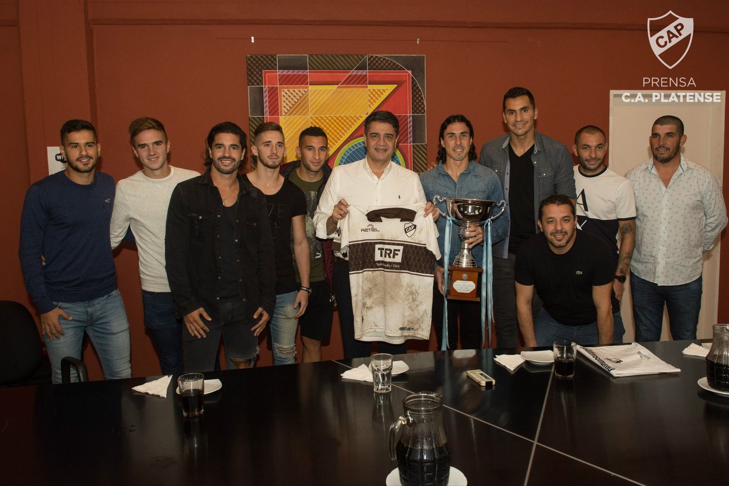 Jorge Macri recibió al plantel campeón de Platense que ascendió a la B Nacional