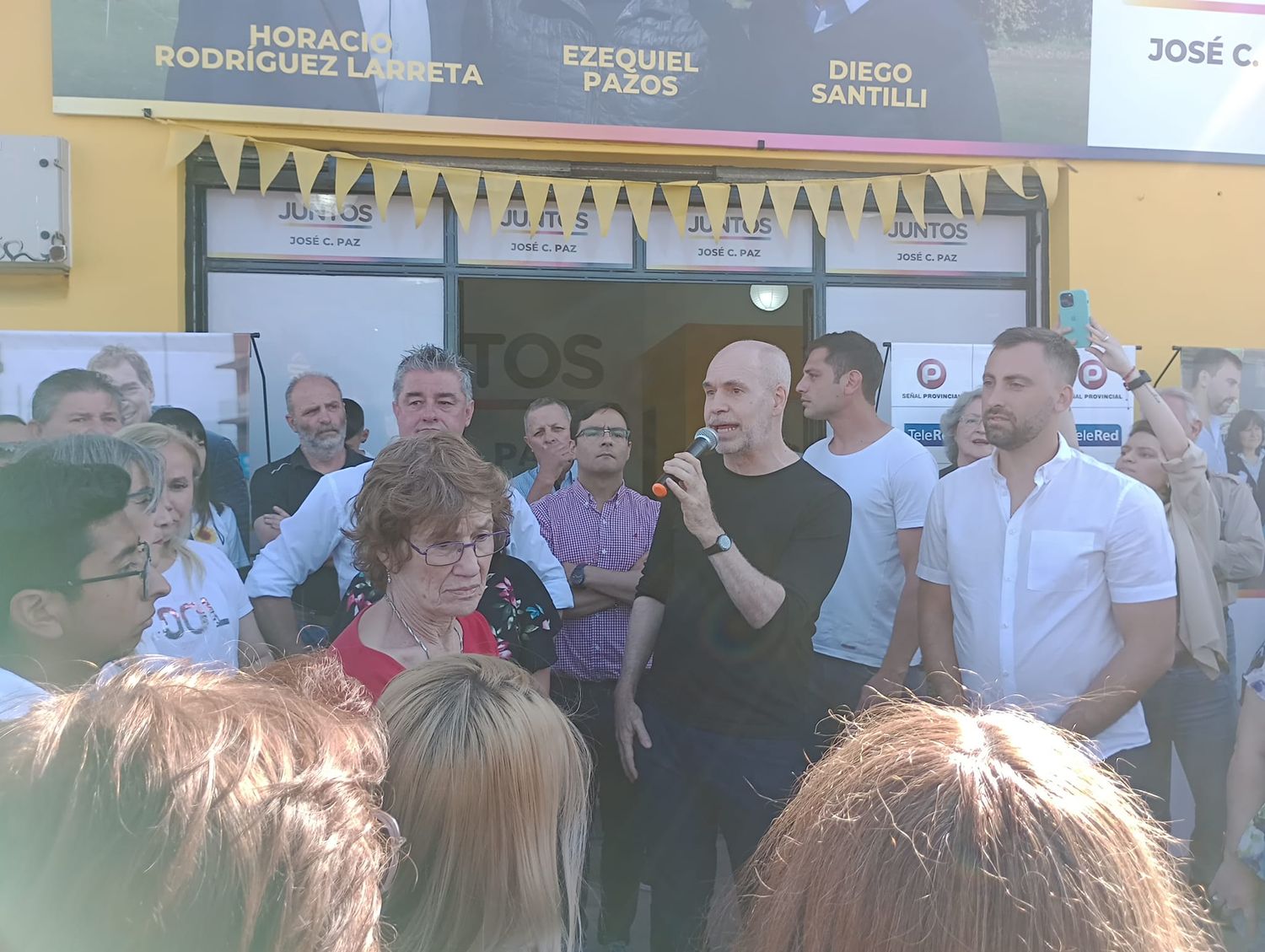 La visita de Larreta a José C. Paz: Inauguró local del PRO en calle "Perón" y denunció aprietes al bar donde iba a ir