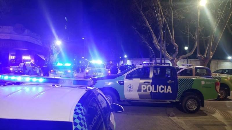 Fin de semana salvaje en la Provincia: Mataron durante dos robos a un policía en Hurlingham y a un DJ en Mar del Plata 