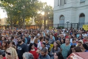 Zárate: Protesta de vecinos frente a la Municipalidad por la inseguridad