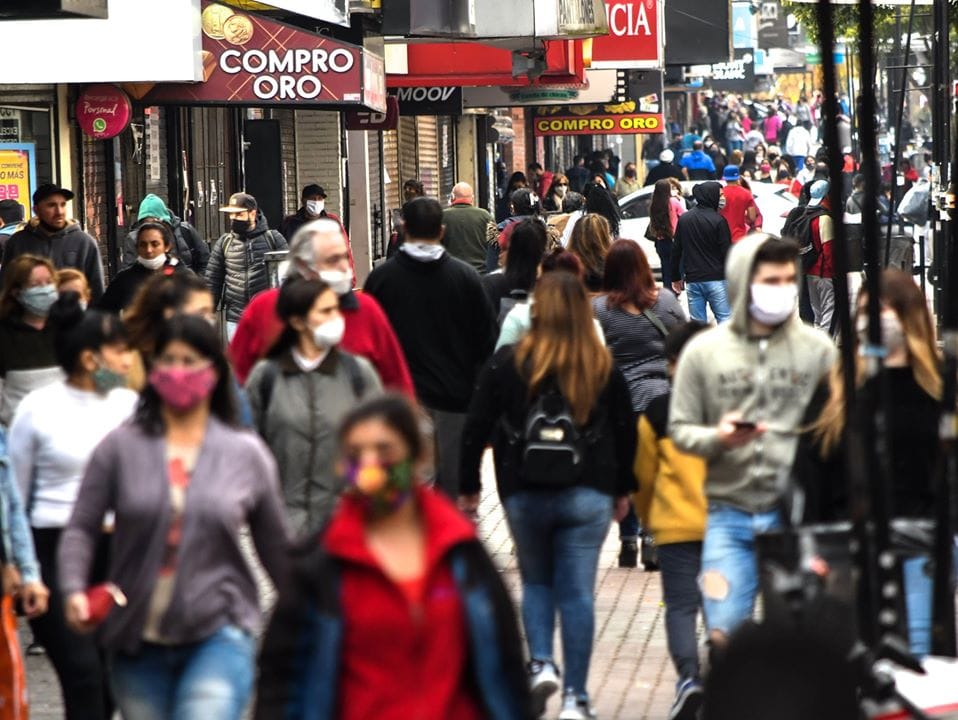 Coronavirus: La intendenta Mendoza pidió prudencia luego de una imagen de la peatonal de Quilmes casi llena