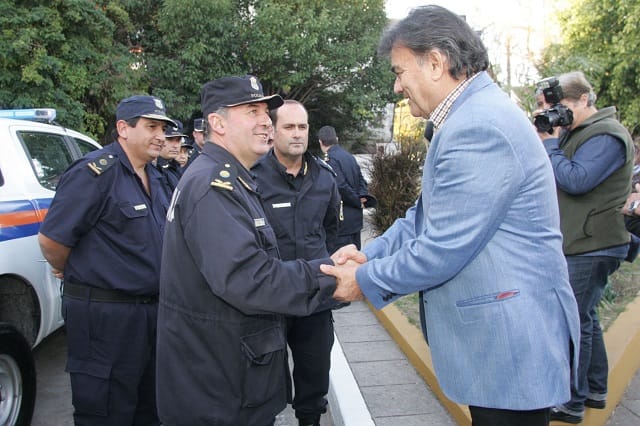 Quilmes: Intendente Gutiérrez recibió 10 patrulleros de Provincia