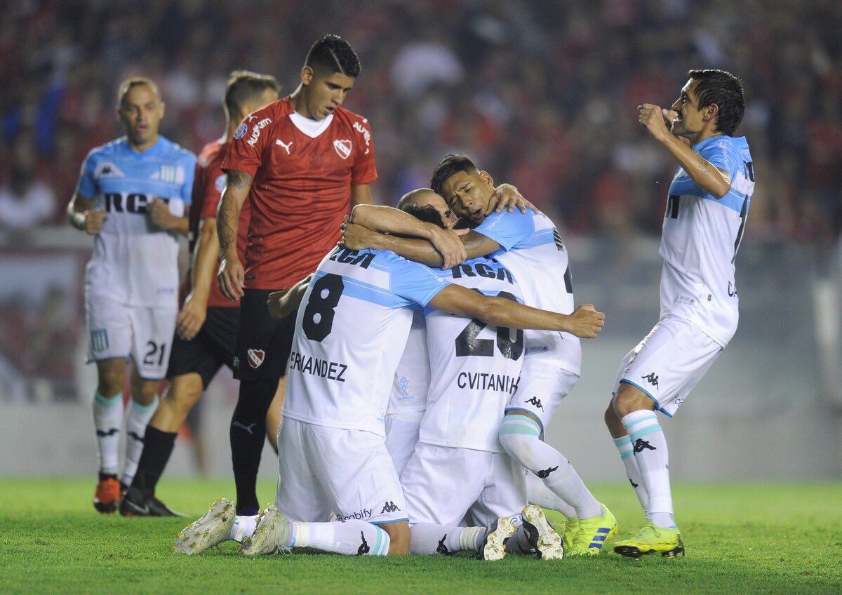 Racing le ganó a Independiente en el Libertadores de América y es más puntero que nunca