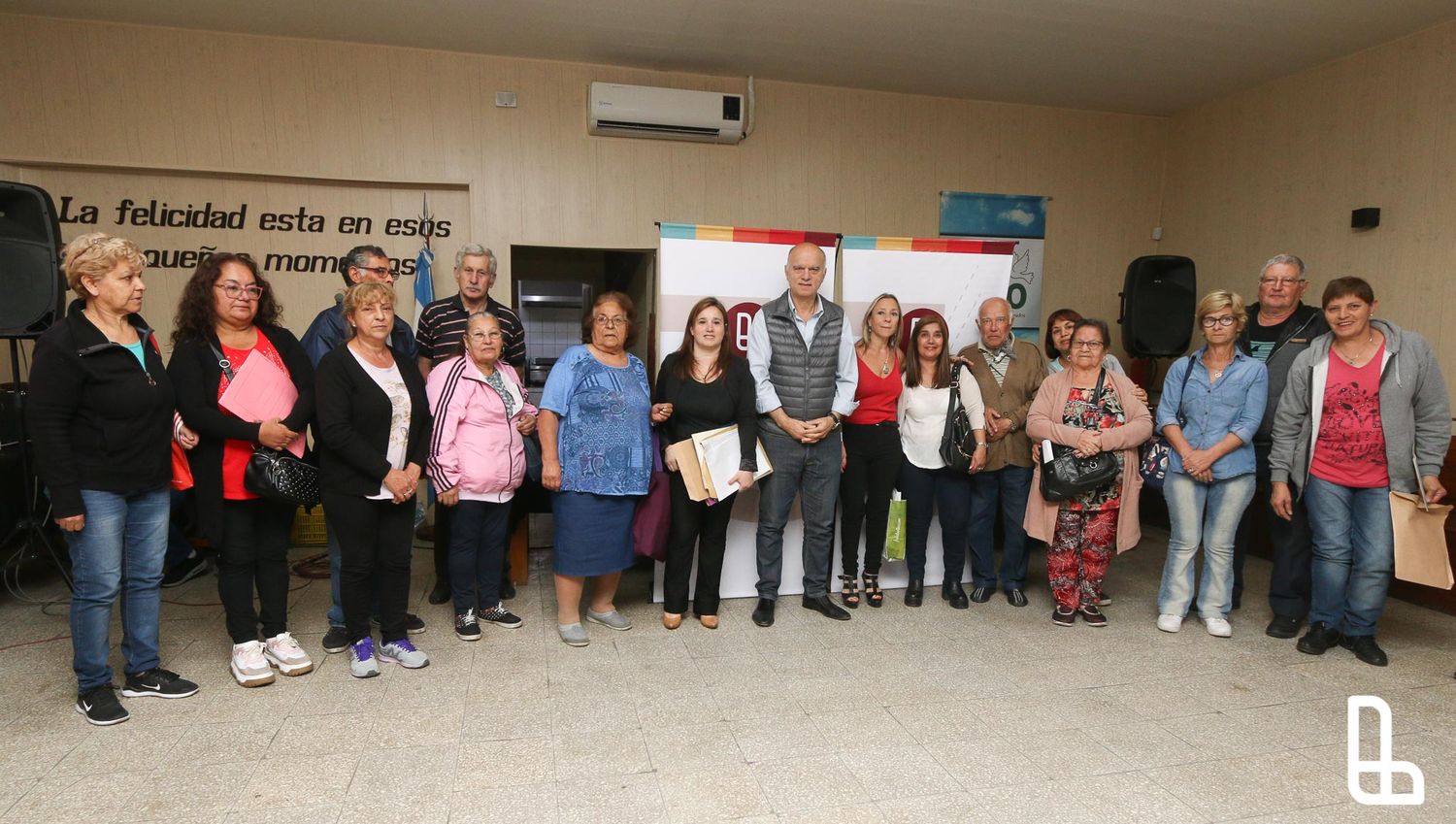 Lanús: Noventa familias iniciaron trámites de regularización dominial