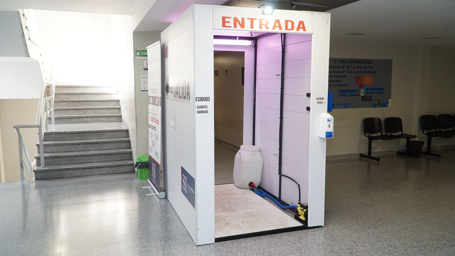 Coronavirus: San Isidro incorporó cabinas sanitizantes en ingreso a las terapias con pacientes infectados