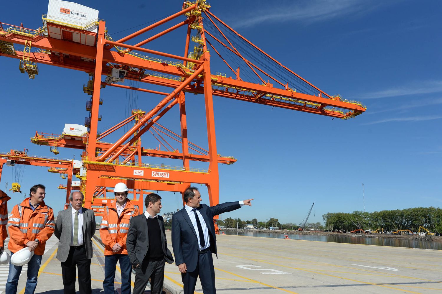Scioli inaugura TecPlata, la obra portuaria más importante de Argentina