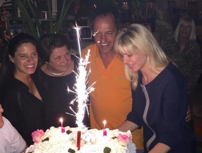 Tras apoyar a Recalde, Scioli festejó el cumpleaños de Karina Rabolini