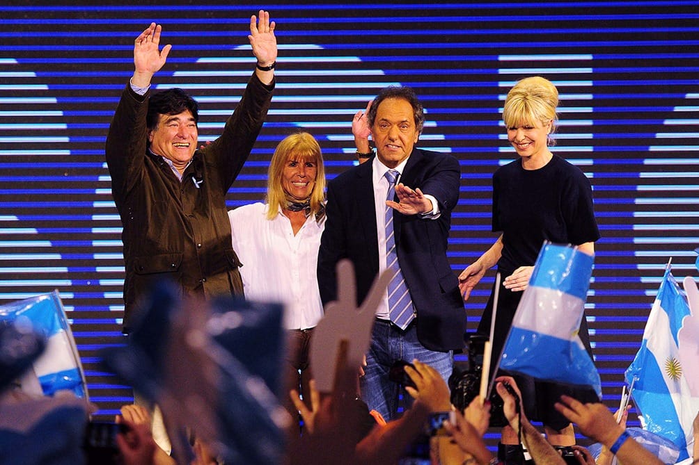 Scioli dijo que su victoria es contundente y se la dedicó a Néstor Kirchner