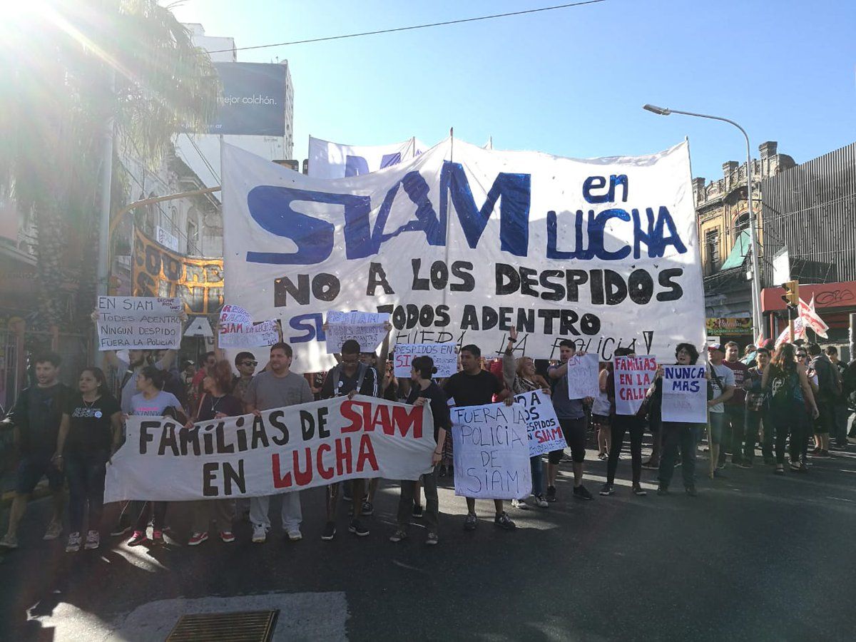Avellaneda: Tensión durante una protesta de trabajadores despedidos en la planta de SIAM 