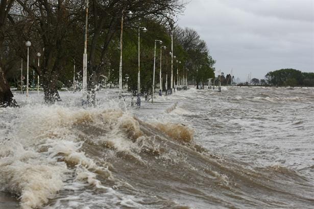Alerta por sudestada y crecida del Río de La Plata