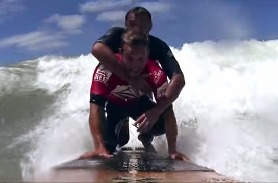 El marplatense Passeri le cumplió el sueño a un surfista parapléjico