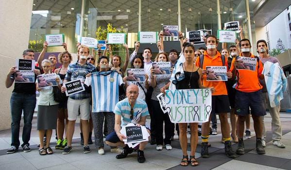 Comenzó el #18F: La primera marcha por Nisman se realizó en Australia