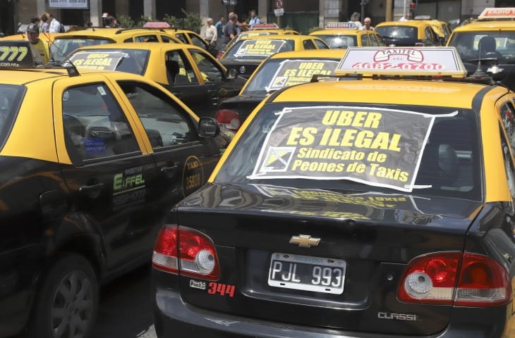 Taxistas de Junín "temen" por la llegada de Uber a la ciudad
