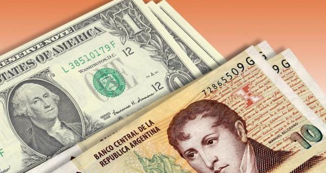 El dólar paralelo cerró el año por arriba de los 10 pesos
