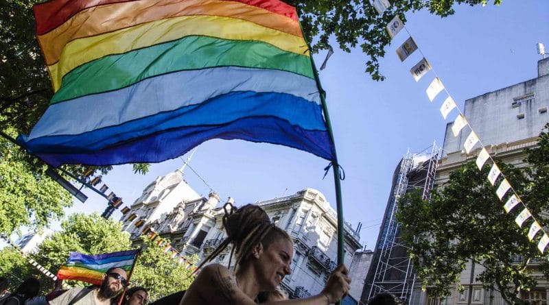 Provincia de Buenos Aires: El 1% de la administración pública tiene que ser ocupado por personas trans
