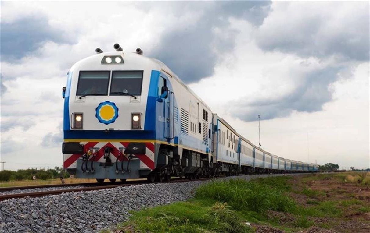Tren a Mar del Plata: Un informe oficial asegura que hay cientos de durmientes rotos