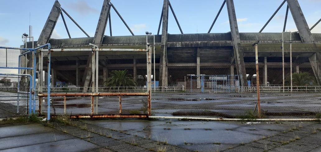 La clausura de la tribuna techada del estadio José María Minella desató una guerra política en Mar del Plata