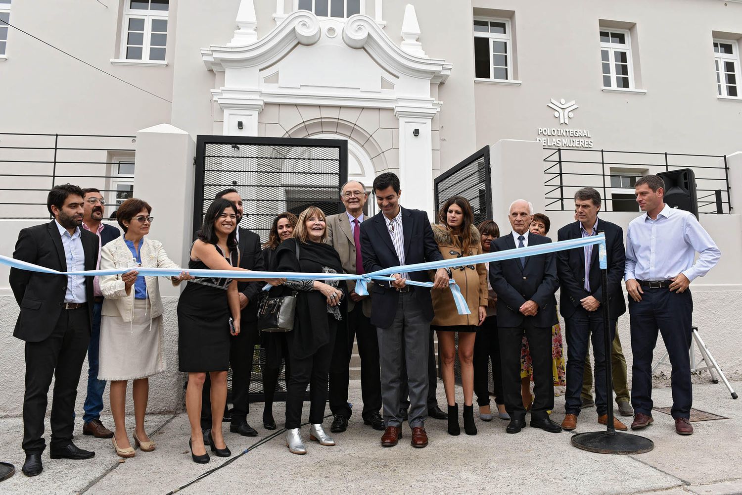 Urtubey inauguró el Polo Integral de las Mujeres en Salta