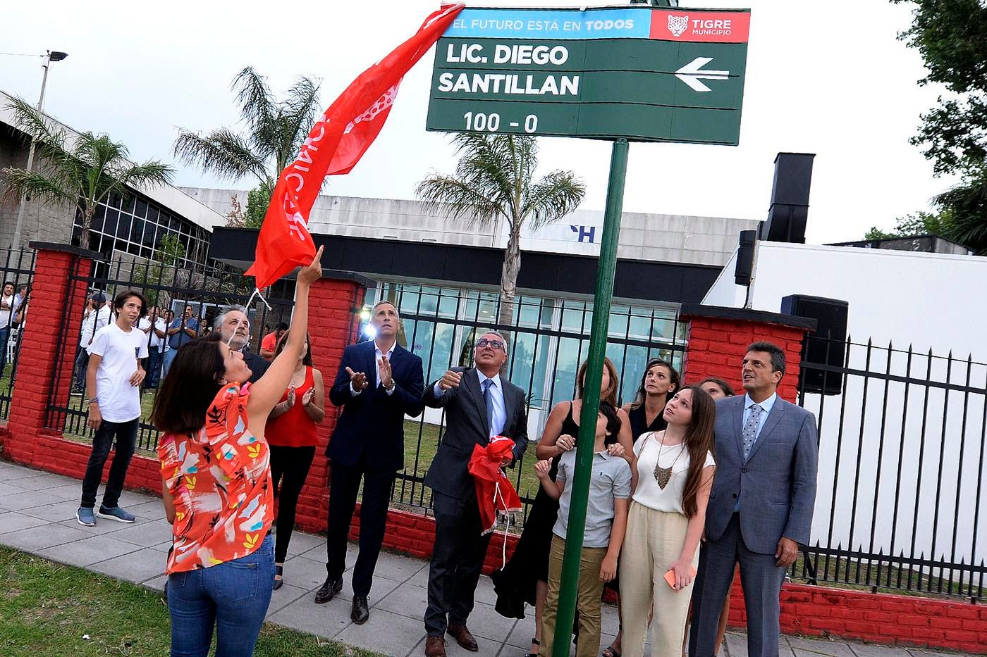 Tigre homenajeó a Diego Santillán, primer secretario de Protección Ciudadana del distrito