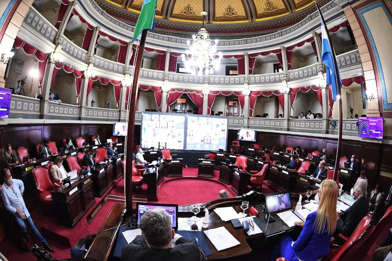 Senado bonaerense: Aprobaron leyes que benefician a monotributistas y Pymes