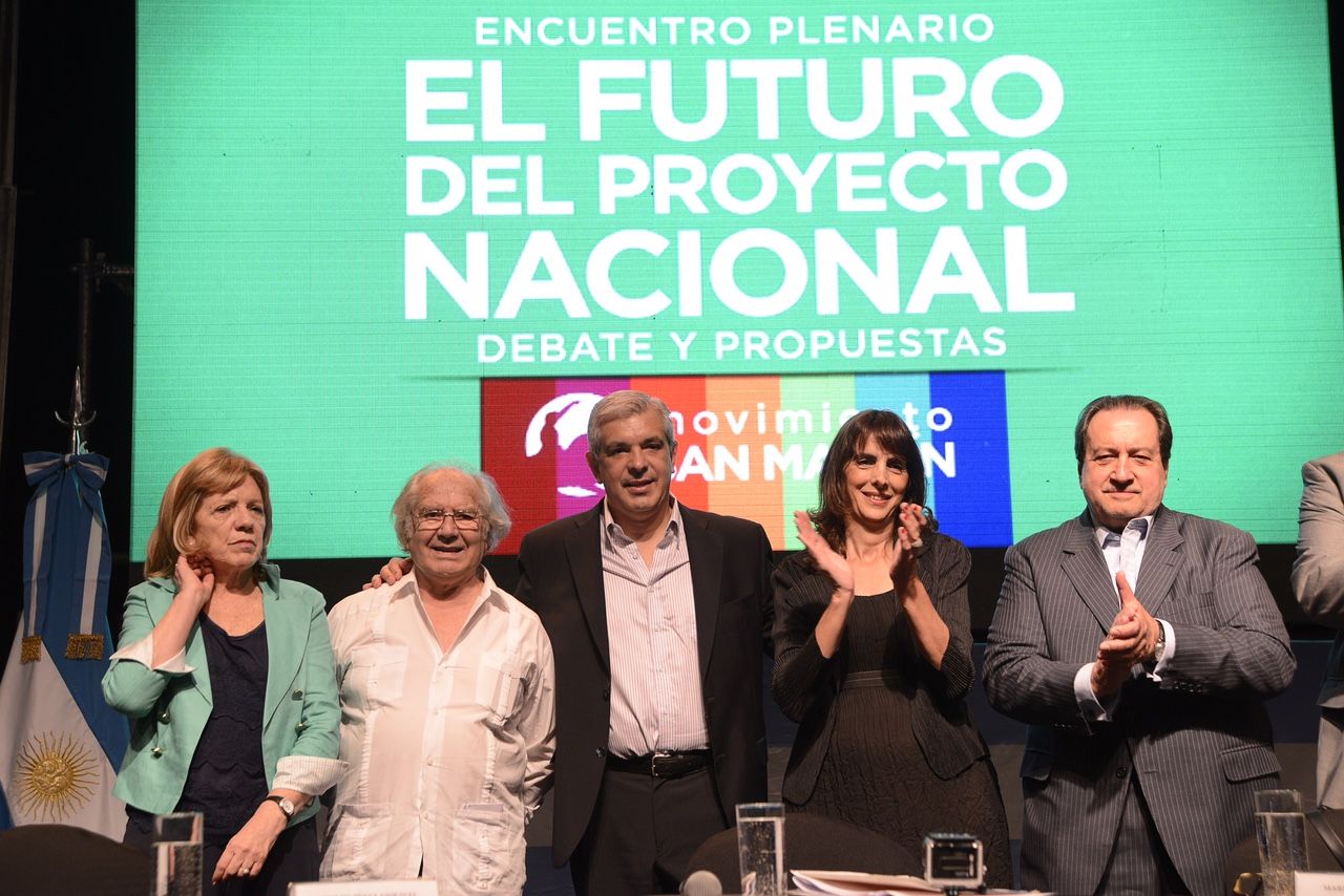 Plenario del Movimiento San Martín: Julián Domínguez reunió a Pérez Esquivel, Bielsa y Arslanián