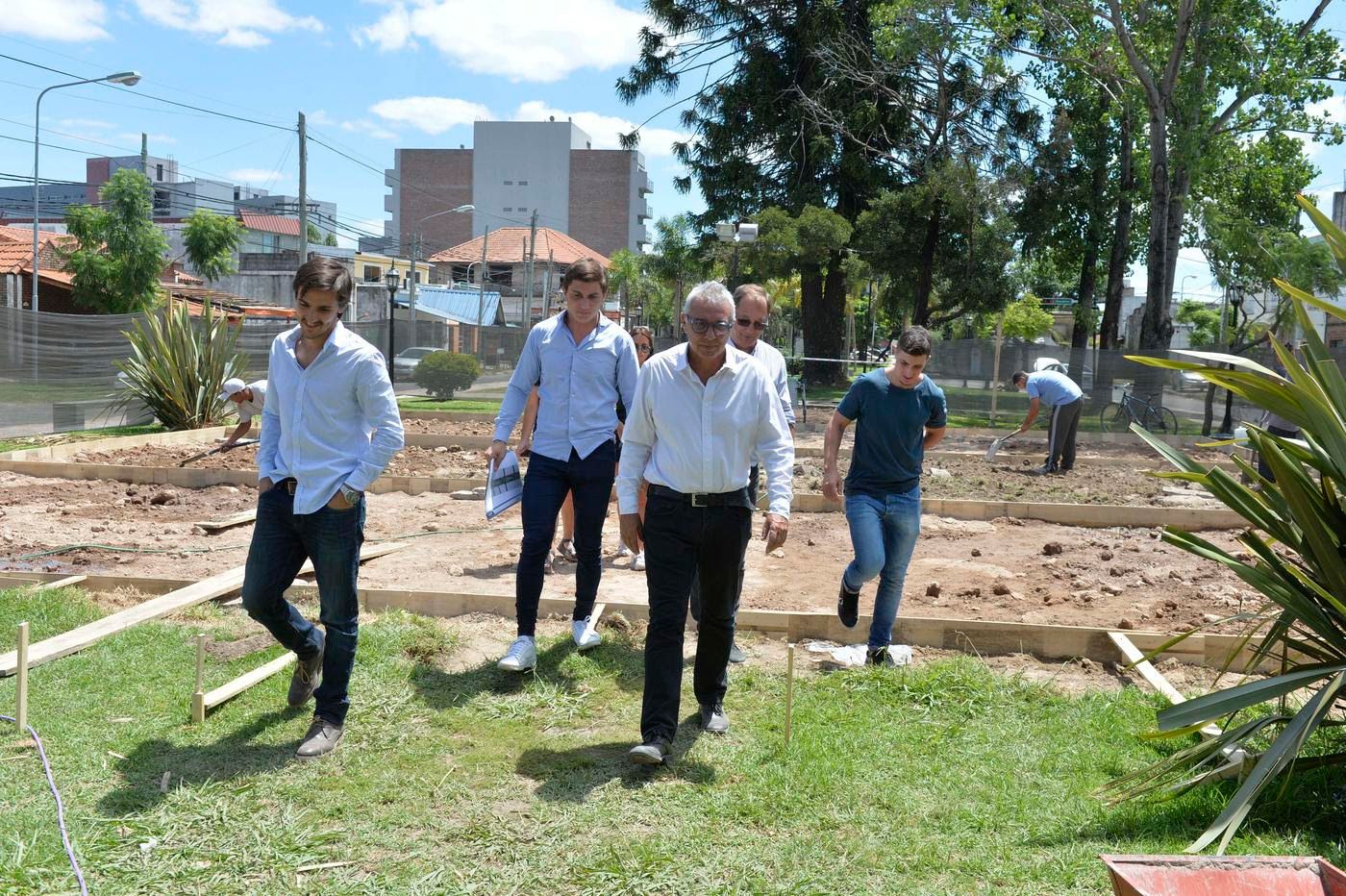 Tigre continúa la renovación de espacios públicos del centro con fondos propios