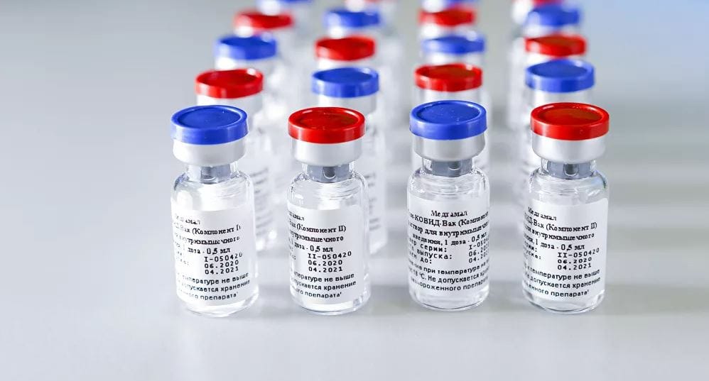Vacunación Covid bonaerense: Esta semana comenzarán a aplicar dosis a docentes con factores de riesgo