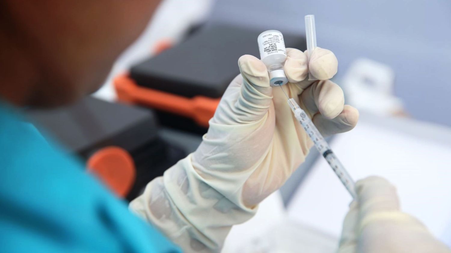 Concejal de Bahía Blanca pidió que “secuestren” vacunas contra el COVID para estudiar efectos adversos