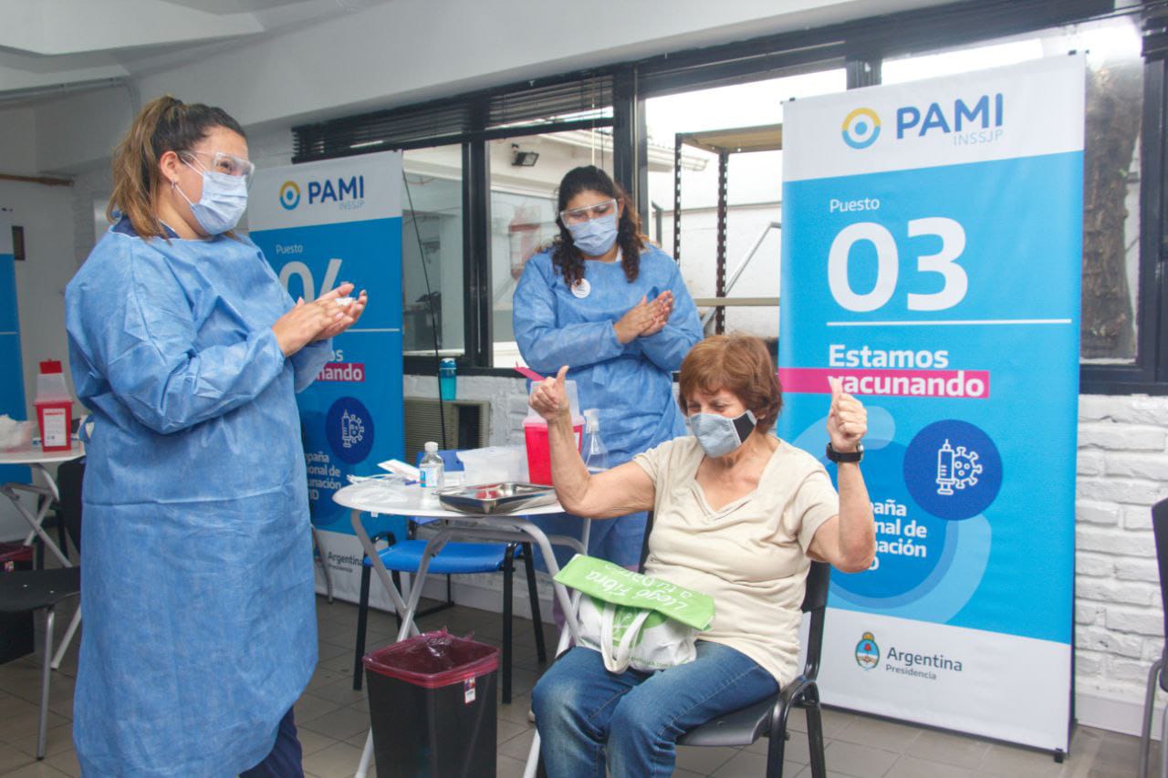 10.000 vacunados por PAMI contra el Covid-19 en la Ciudad: "Queremos que nuestros afiliados se sientan contenidos", dijo Volnovich