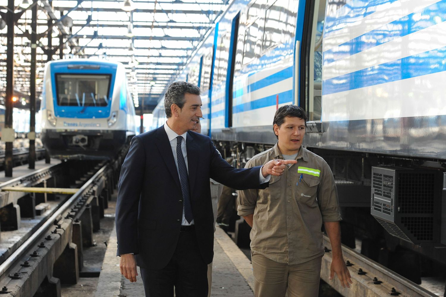 Randazzo aseguró que "el lunes comienzan las pruebas de los trenes para la línea Mitre"