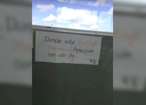 Fiscales de Cambiemos removieron exposición sobre Santiago Maldonado en Ramos Mejía