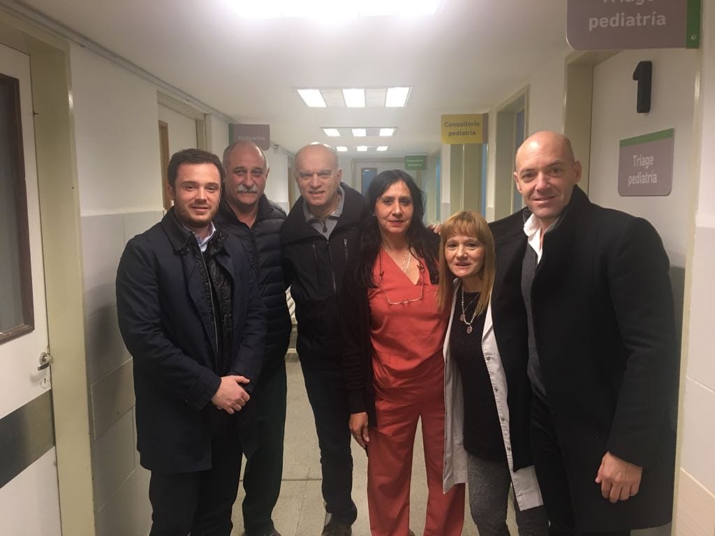 Lanús: Grindetti y el ministro de Salud, Scarsi, recorrieron avance de obras en el Hospital Narciso López