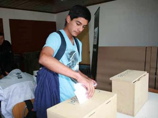 Elecciones 2013: Vence el plazo para que los jóvenes renueven el DNI