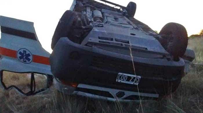 Tragedia en la ruta 22: Muere un médico al volcar una ambulancia que se dirigía a Bahía Blanca