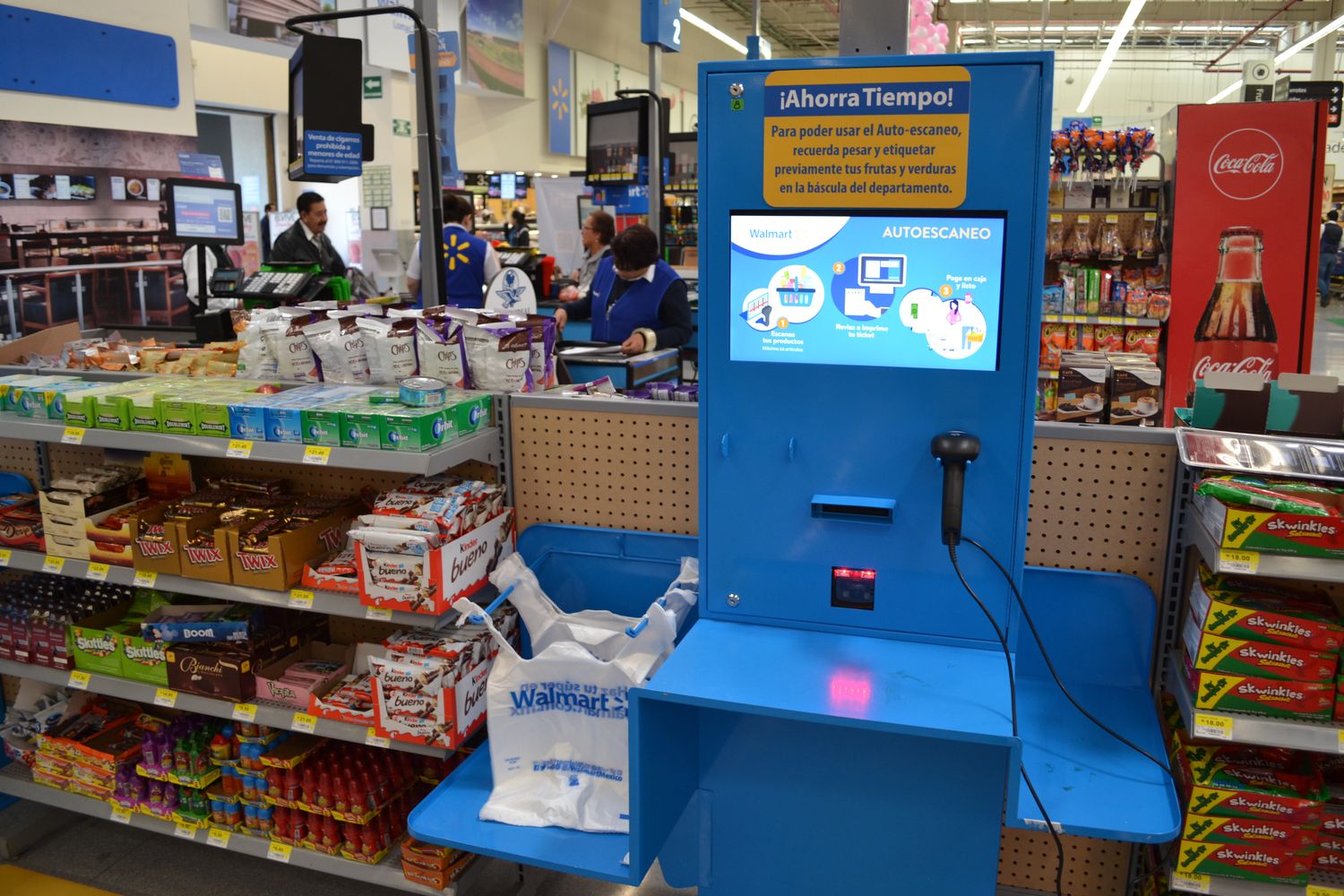 Video: Mirá cómo funcionan las nuevas cajas autoservicio de Walmart San Justo