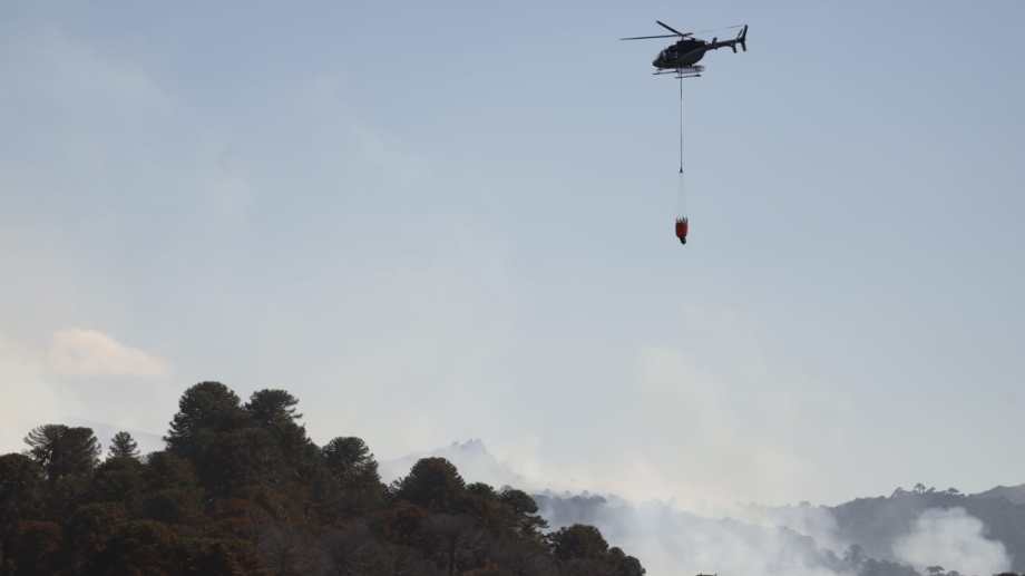 Incendios en la Patagonia: Cayó un helicóptero y hay dos muertos