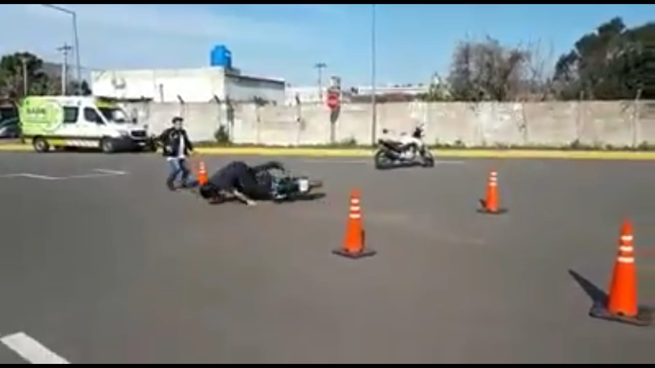Insólito accidente en una capacitación de inspectores de tránsito en San Nicolás