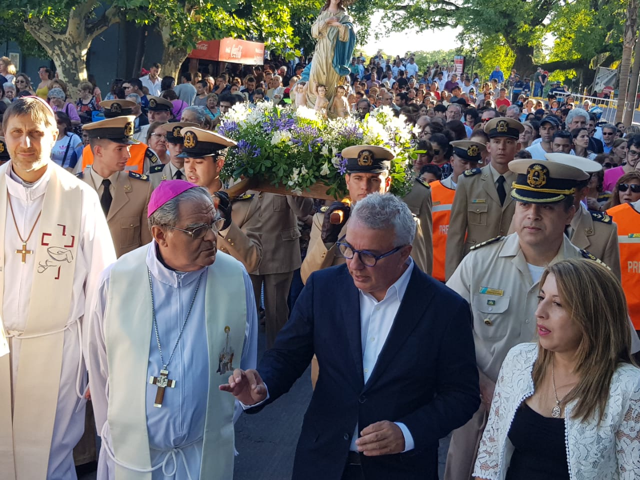 Tradicional celebración por el Día de la Virgen en Tigre