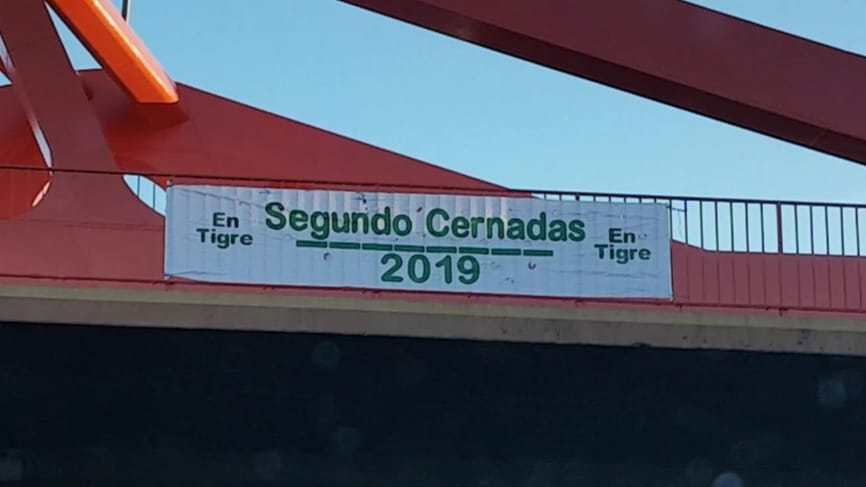 Tigre: Segundo Cernadas lanzó sus afiches de campaña sin los colores de Cambiemos