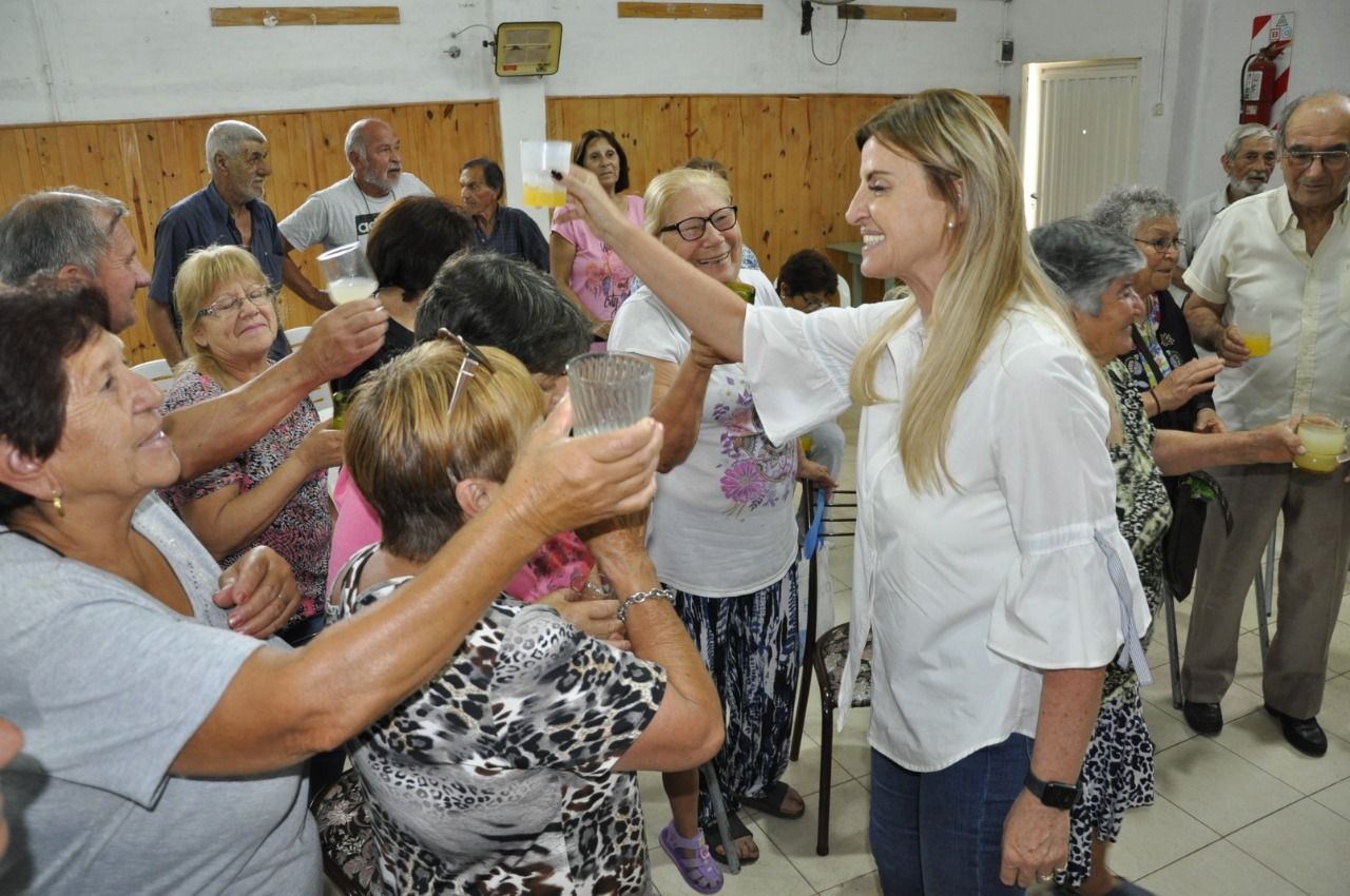 Cañuelas: La intendenta Fassi donará 30% de su sueldo a centros de jubilados
