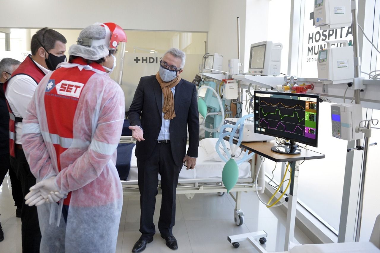 Tigre: Zamora presentó diez nuevos respiradores para el Hospital Municipal de Benavídez